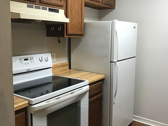 5th image of 5705 E Texas St #35
