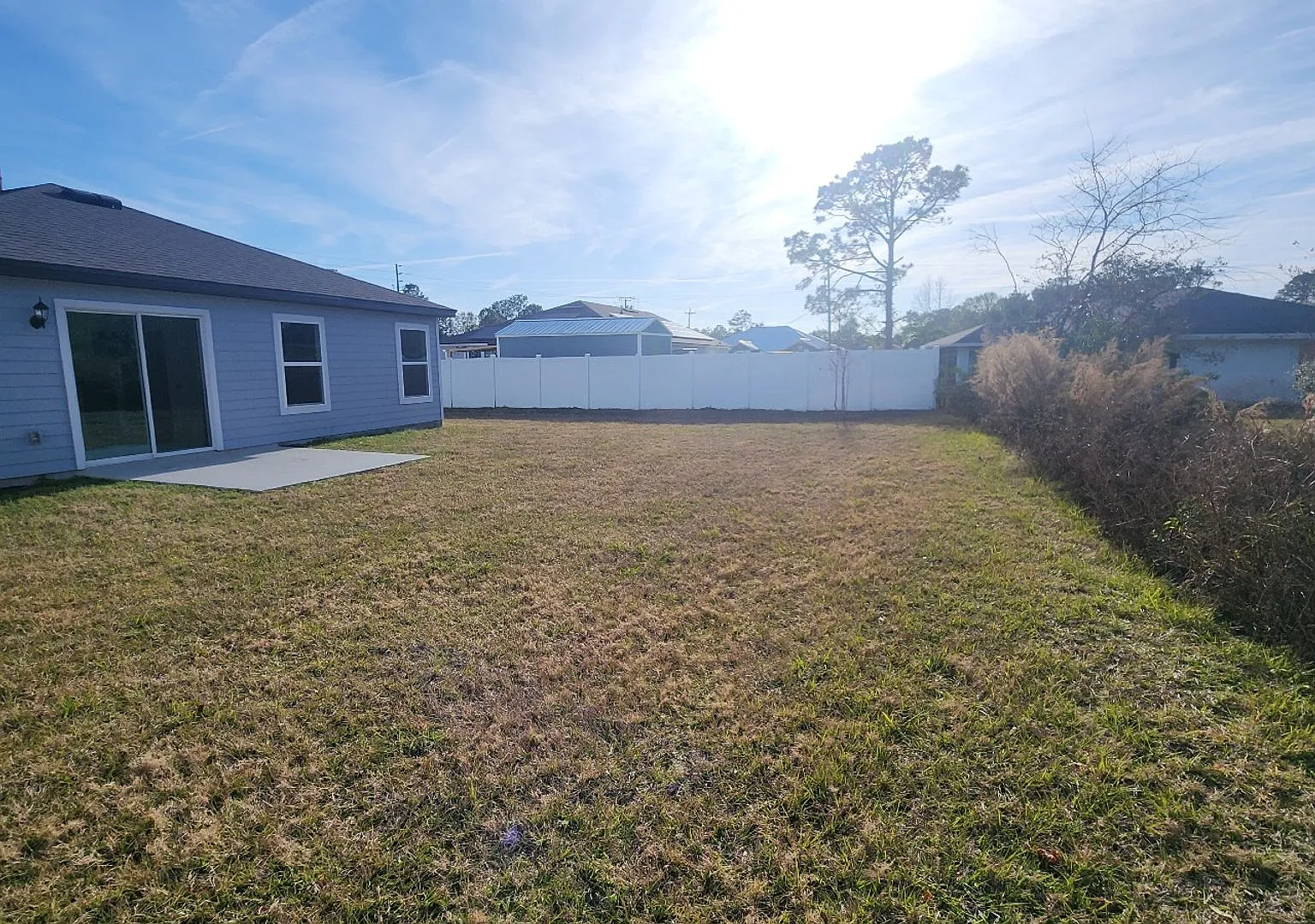 Newer Construction 3 bed, 2 bath home with 2 car garage nestled right in Palm Coast minutes from ... — Photo 2