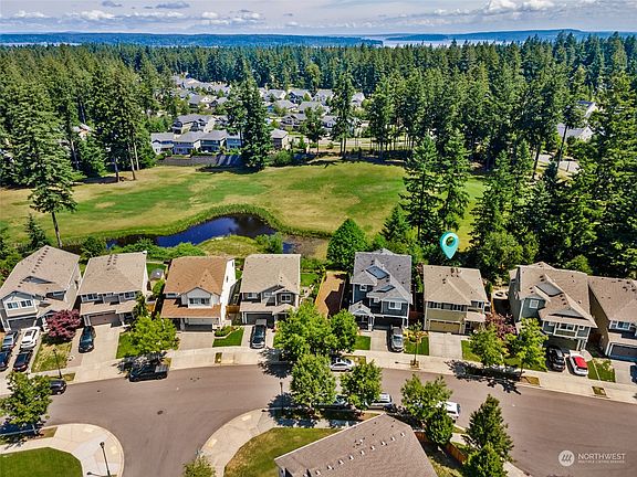 4th image of 4018 Cameron Drive NE