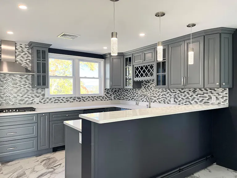 1312 S Main Ave #6 — Photo 3