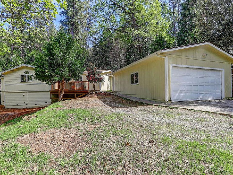 1st image of 12395 Francis Dr