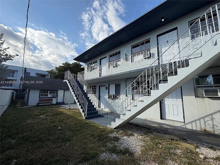 7638 N Miami Ave #4 — Photo 8