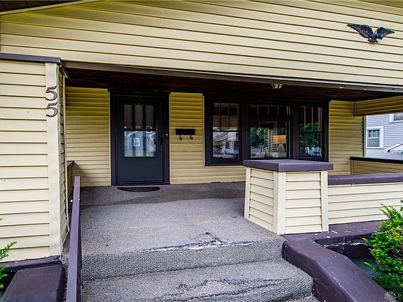 3rd image of 55 Sandhurst Dr