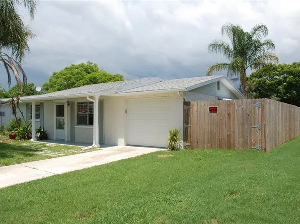 1624 Springdale Dr, Holiday, FL 34691