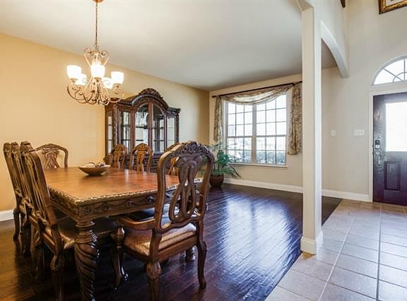 4th image of 9165 Brook Hill Ln