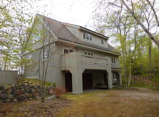 64 S Lamkin Rd, Harbor Springs, MI 49740