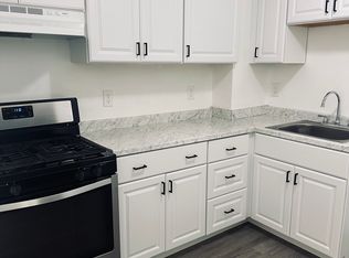 27 Nelson St #1, New Bedford, MA 02744
