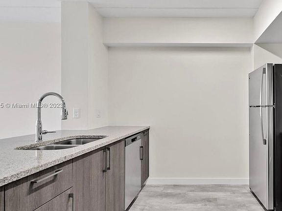 2nd image of 400 NW 112th Ave #420