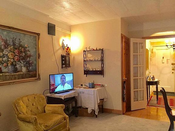 3rd image of 4116 47th Ave #1