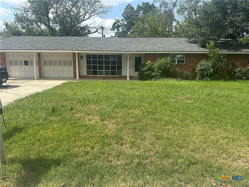 1st image of 1302 Canary Ln