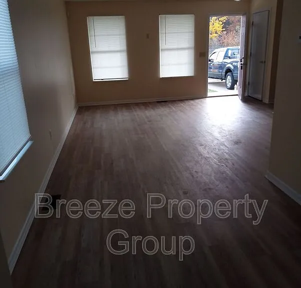 244 Knower St — Photo 1