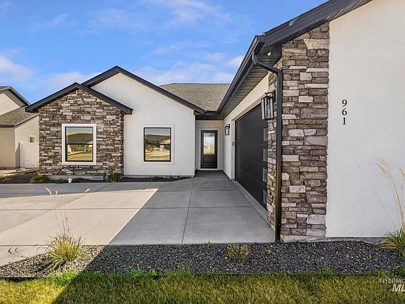 2nd image of 961 Gregory Way