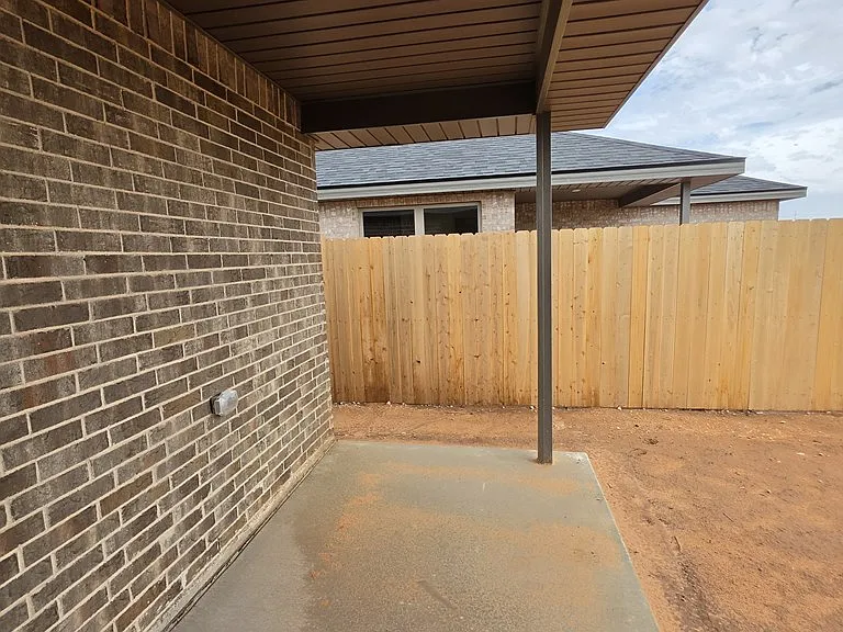 6220 Kingsville St — Photo 20