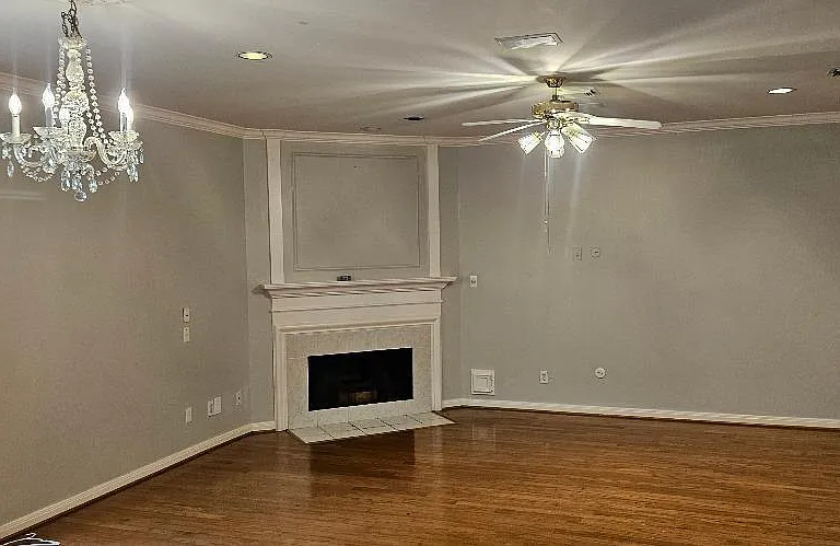 1413 W Webster St — Photo 16