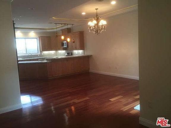 4th image of 726 E Santa Anita Ave Unit 102