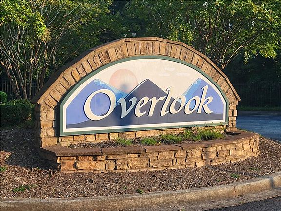 2nd image of 321 Lookover Dr