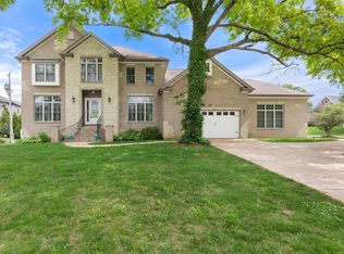 1400 Fawnvalley Dr, Saint Louis, MO