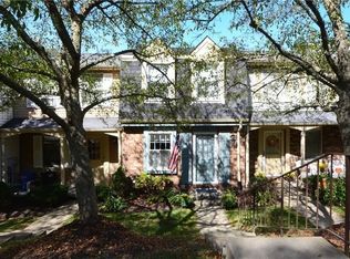 135 Shadowlawn Dr, Pittsburgh, PA 15236