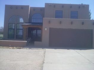 11 L Ln, Santa Fe, NM 87507