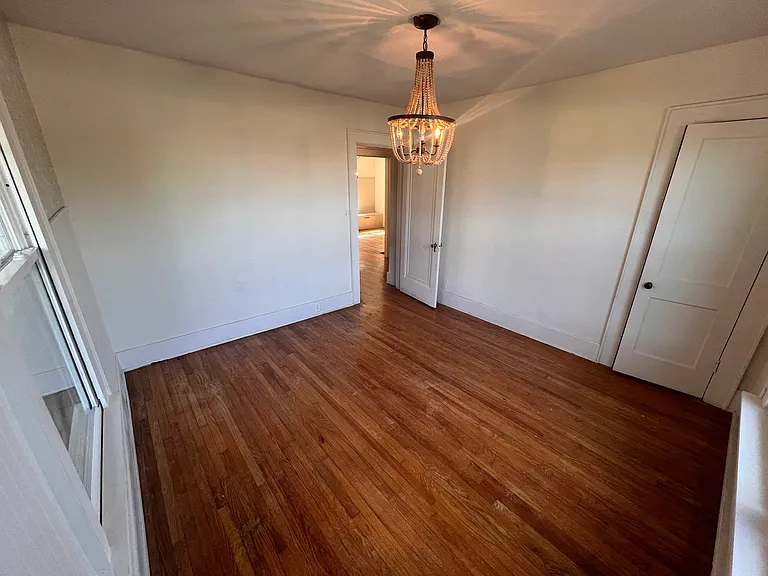 4010 Albemarle Ave — Photo 30