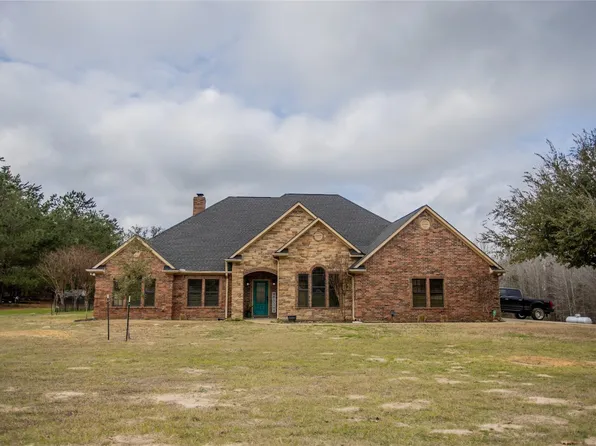423 An County Rd #4431, Palestine, TX 75803