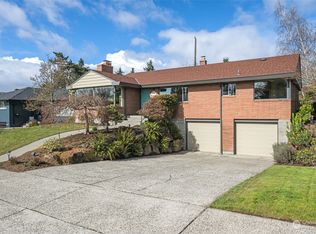 4232 NE 74th St, Seattle, WA 98115