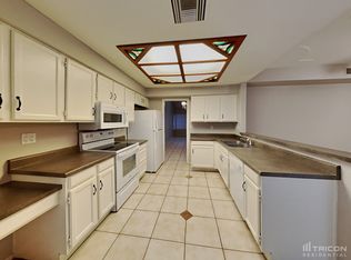 5214 E Fountain St, Mesa, AZ 85205