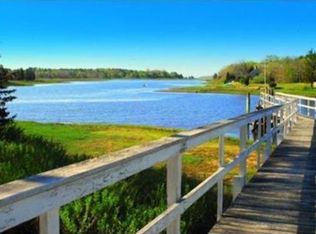 12 Blackhall Ct, Marion, MA 02738