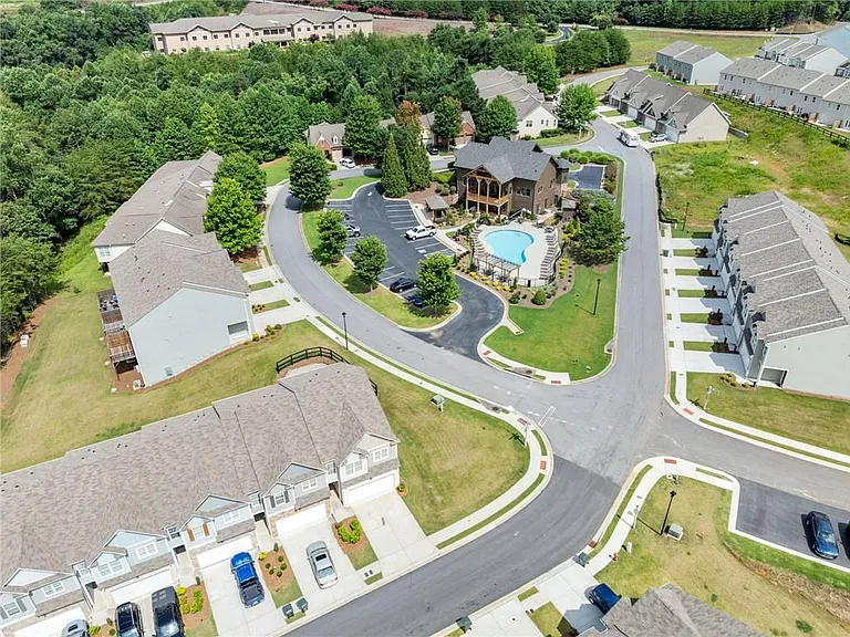 300 Stoneybrook Dr — Photo 40