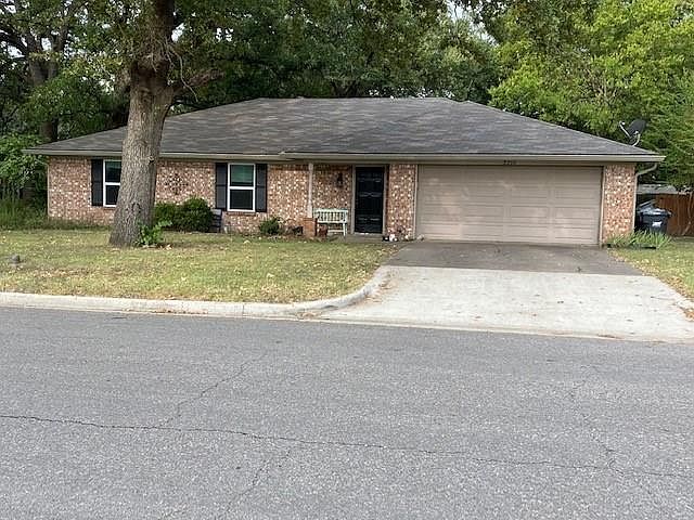 1st image of 2216 Renee St