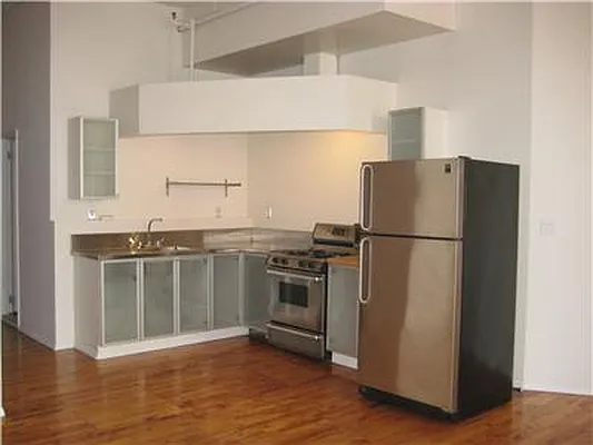 Rented by Warburg | media 16