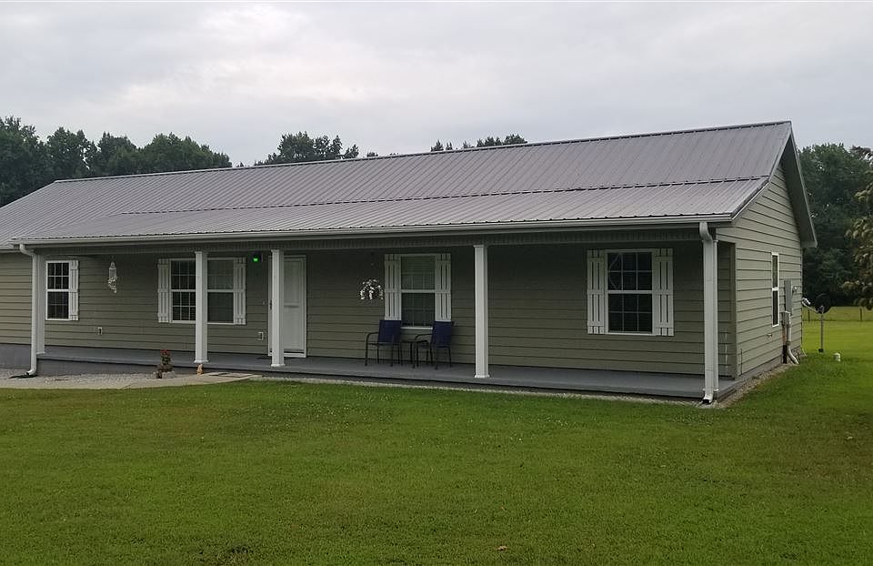 2nd image of 1546 Scott Rd