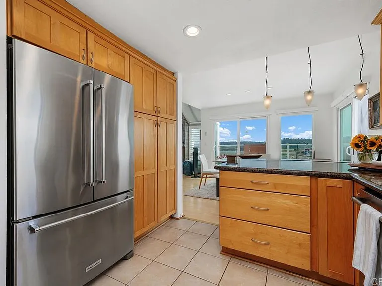 307 Longden Ln — Photo 16