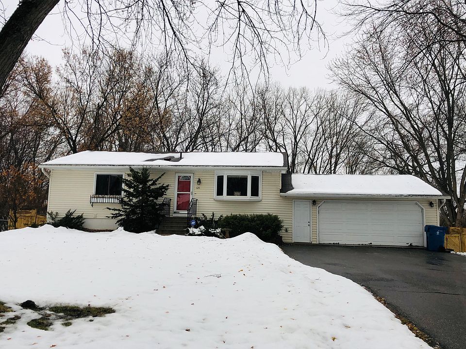 1st image of 120 Quaker Ln N