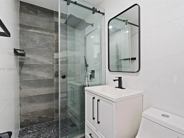 56 Whitethorn Dr — Photo 20