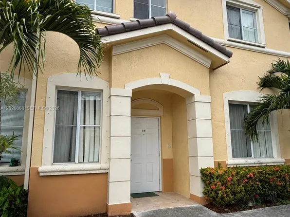 6920 NW 177th St #Q101, Hialeah, FL 33015
