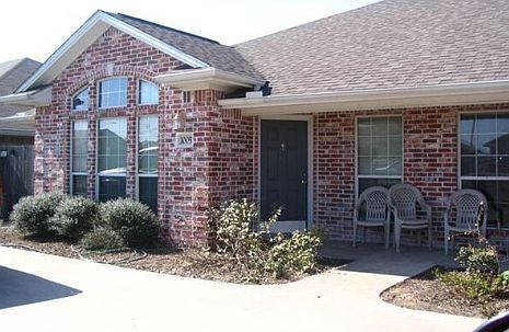 1st image of 1004 Sun Meadow Ct #1004