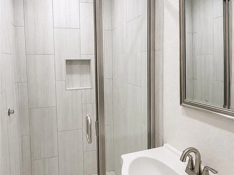 2603 Calle Del Comercio #C — Photo 4