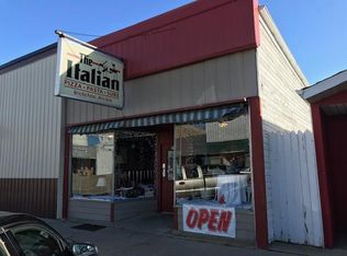 131 S Main St, Walnut, IL 61376