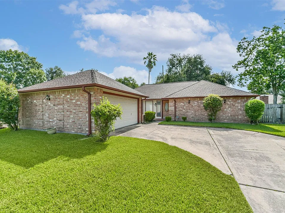 3218 Cherry Creek Dr