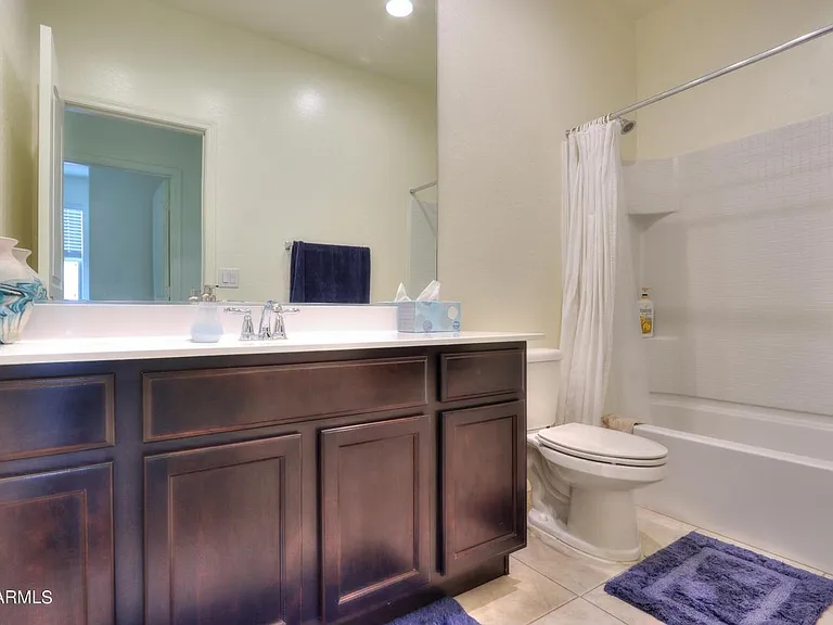 735 W Judi Dr — Photo 10