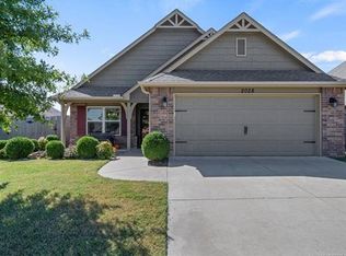 2028 E 133rd Ct S, Bixby, OK 74008