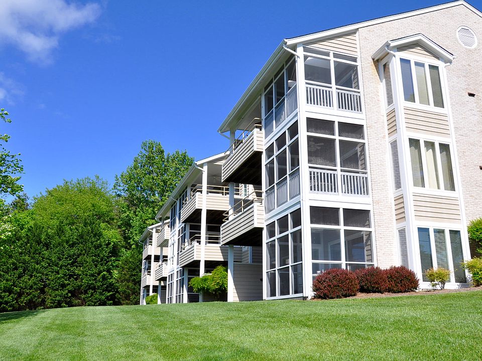 1st image of 410 Marina Bay Dr #109