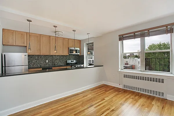 Sold by Corcoran | media 28