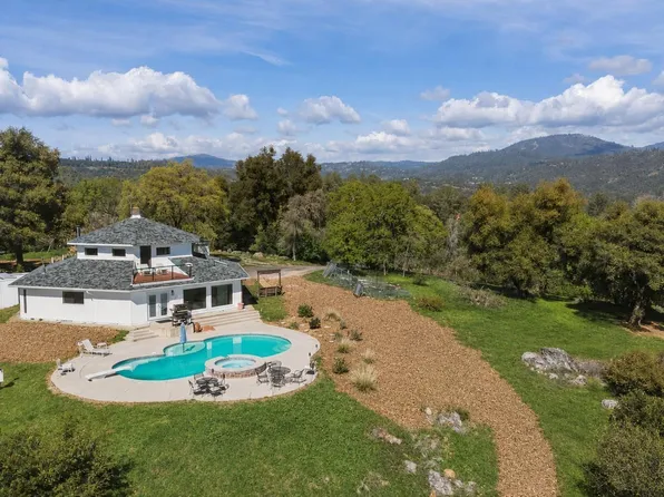 18344 Zeni Ln, Tuolumne, CA 95379
