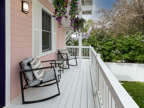 Private Deck off Loft