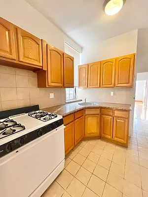 Rented by Compass | media 9