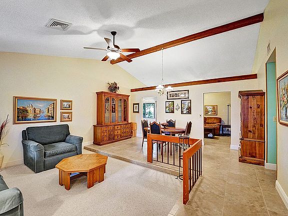 5th image of 10511 SW 50th St