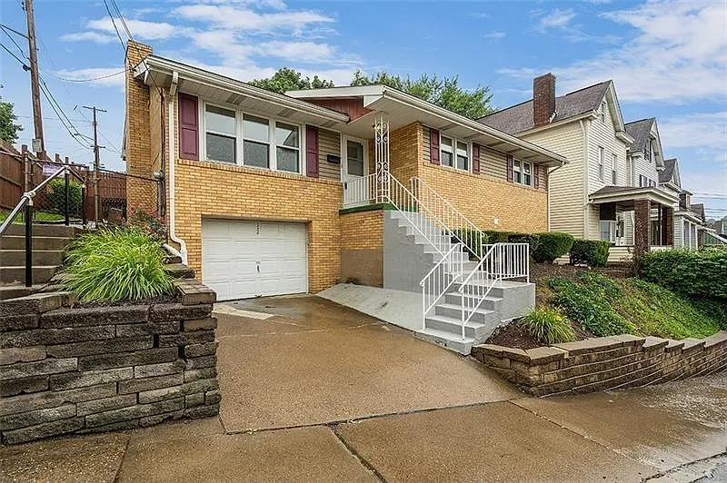 324 Marlow St photo 1