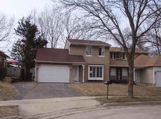 1290 Thorndale Ct, Elgin, IL 60120